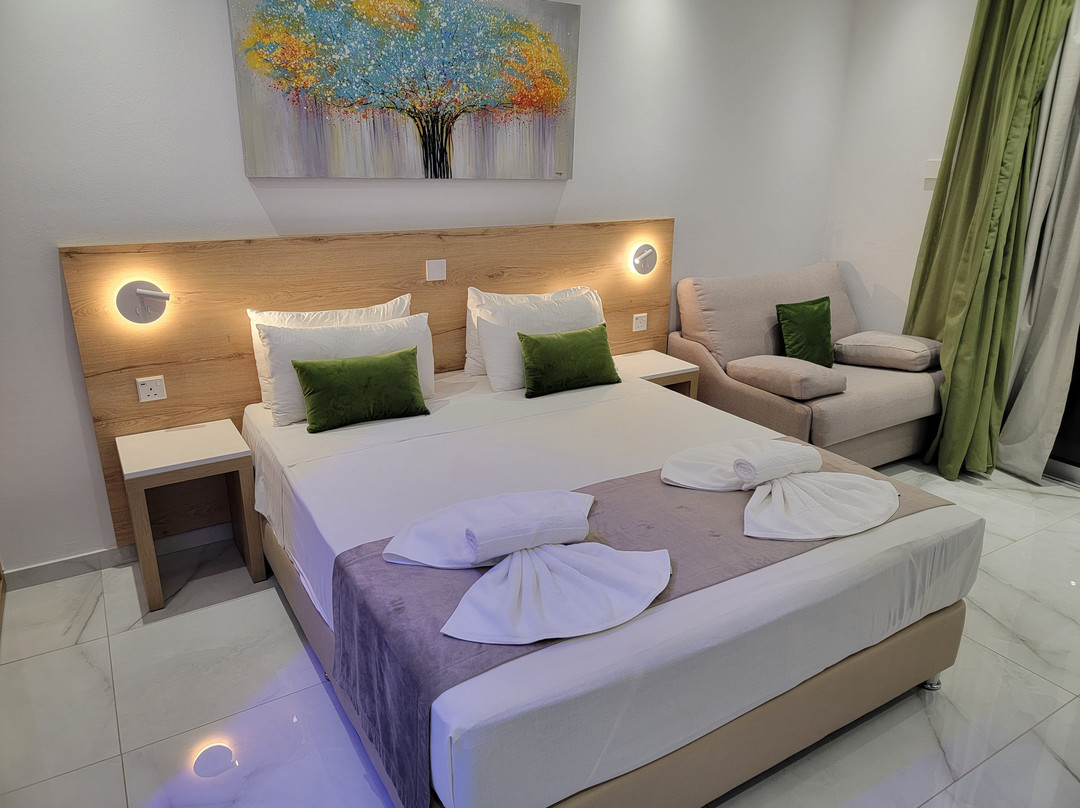 Loutsiana Hotel Apartments主图