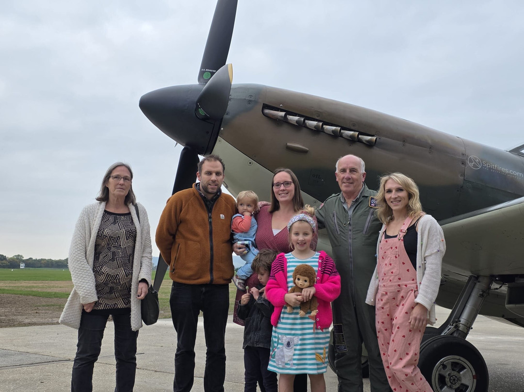 Spitfires.com "The Spitfire Academy"-奇切斯特必去景点