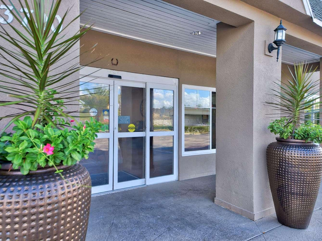 奥卡拉江山旅馆&套房酒店