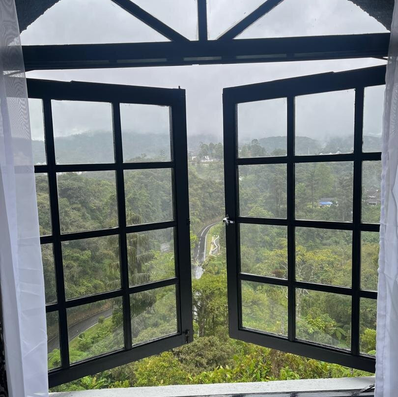 草莓园度假酒店主图