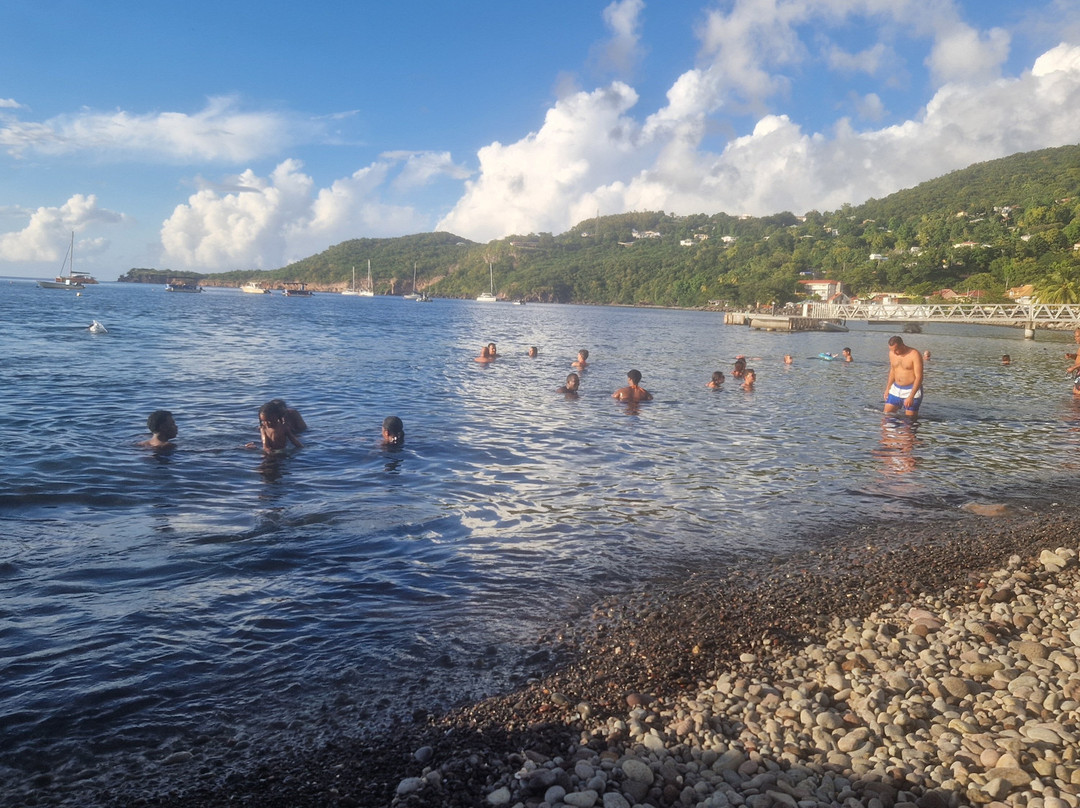 Bain Chaud De Bouillante-Bouillante必去景点