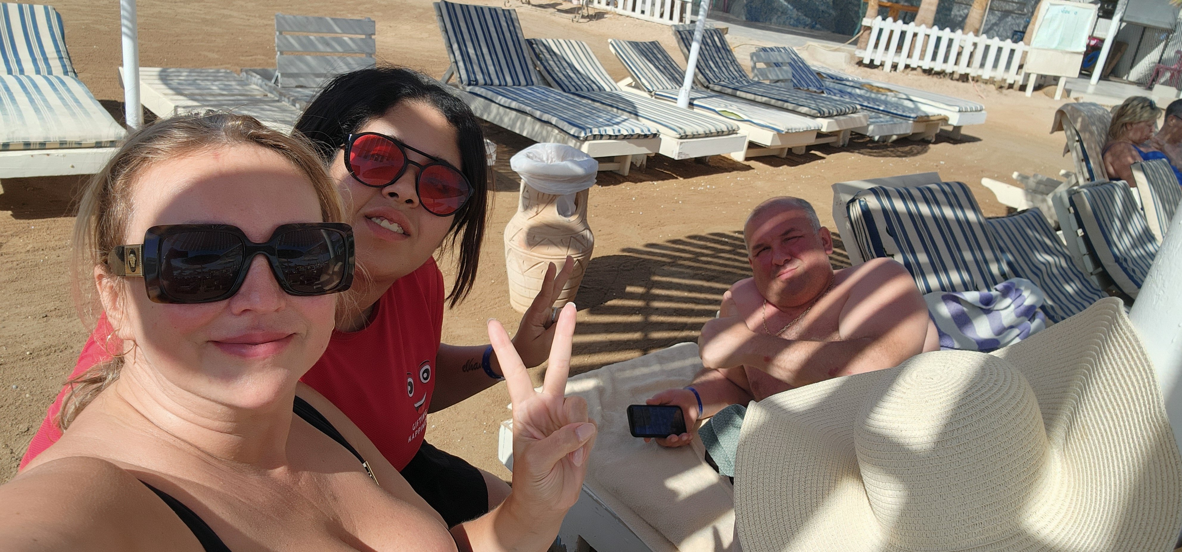 Turquoise Beach Hotel-官方