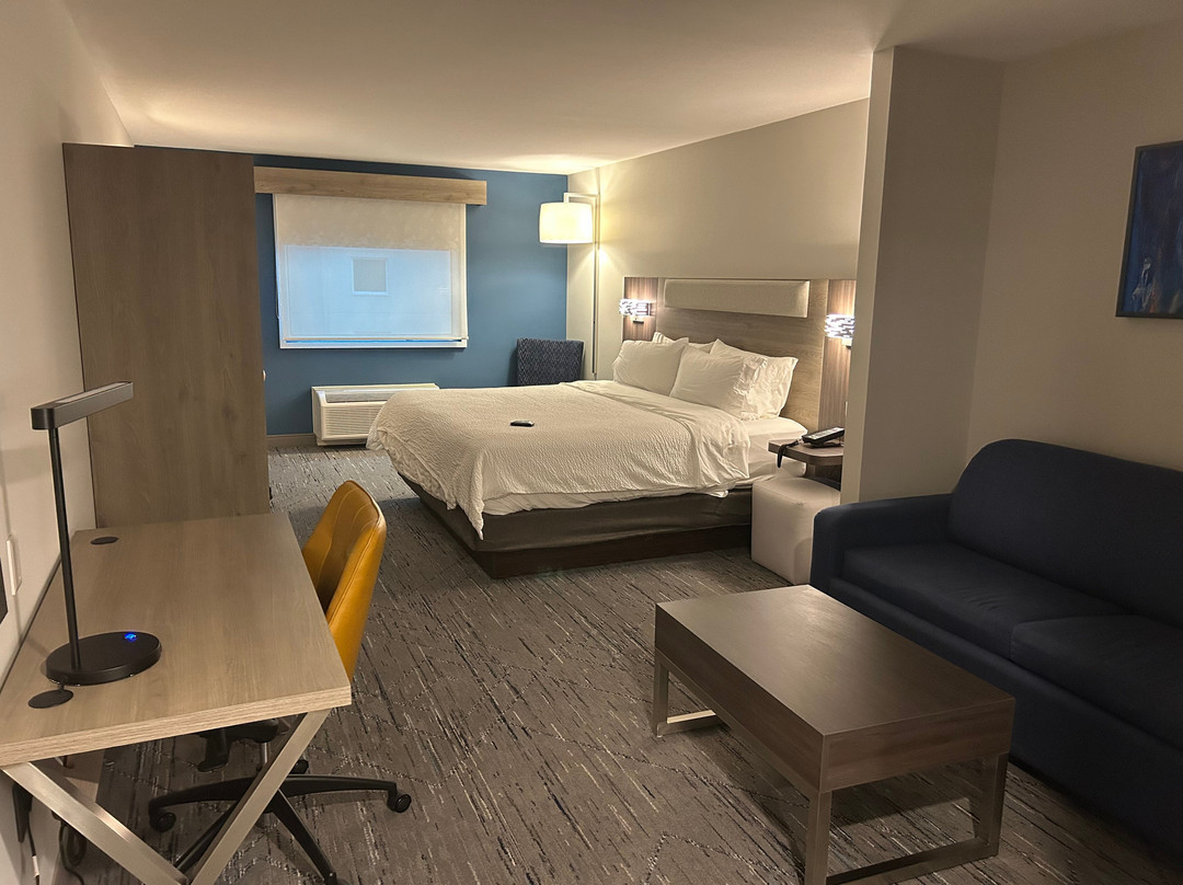 Holiday Inn Express & Suites Monterrey Aeropuerto主图