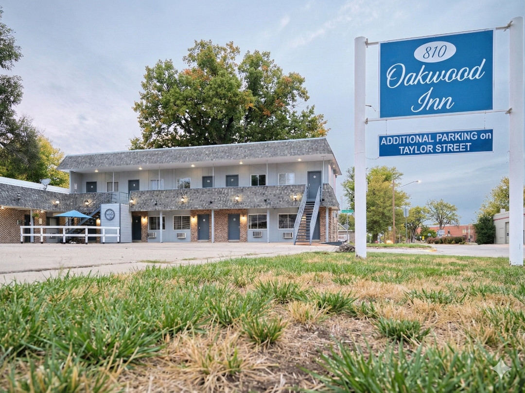 Atwood酒店住宿-The Oakwood Inn