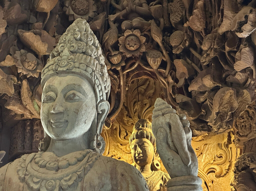 Charlie Connection Travel & Tour-暖武里必去景点