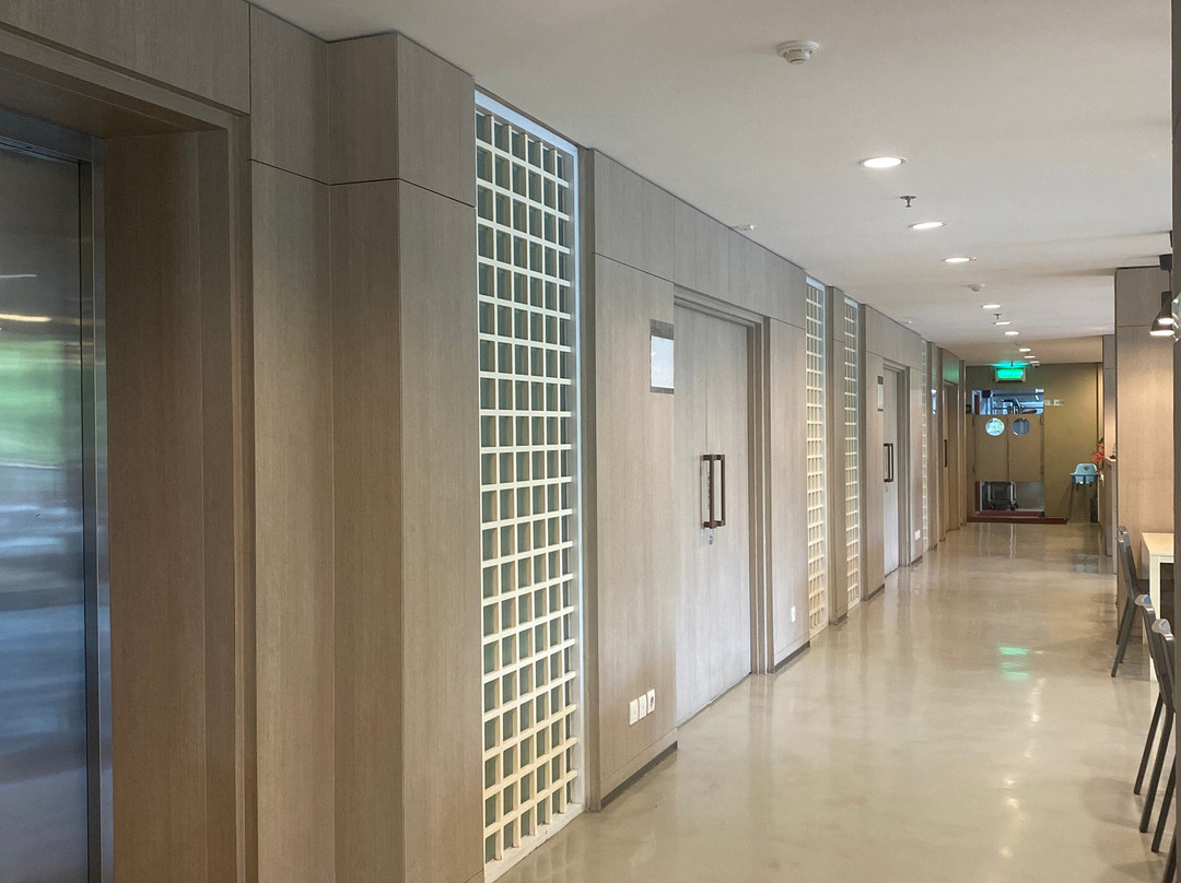 Swiss-Belexpress Cilegon主图