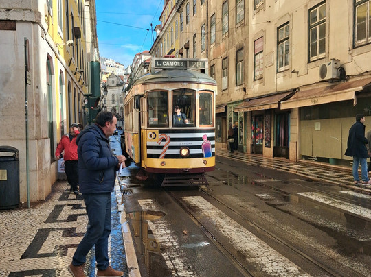 Follow Me Tours-阿尔布赞拉必去景点