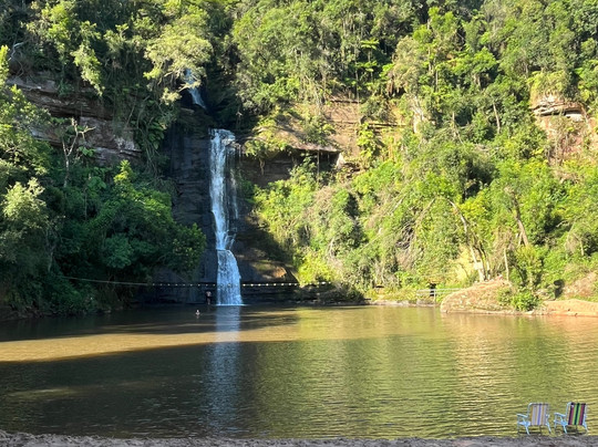 Cascatinha Mato Fino-格拉瓦塔伊必去景点