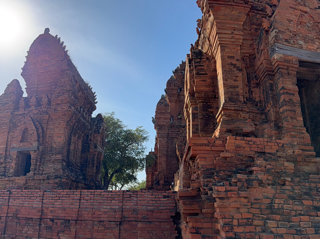 Po Klong Garai Cham Temple Towers-藩朗-塔占必去景点