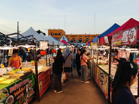 桑尼大酒店主图