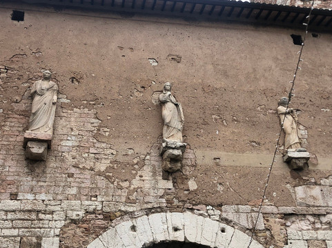 Porta Consolare-Spello必去景点