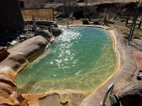 Jemez Hot Springs-Jemez Springs必去景点
