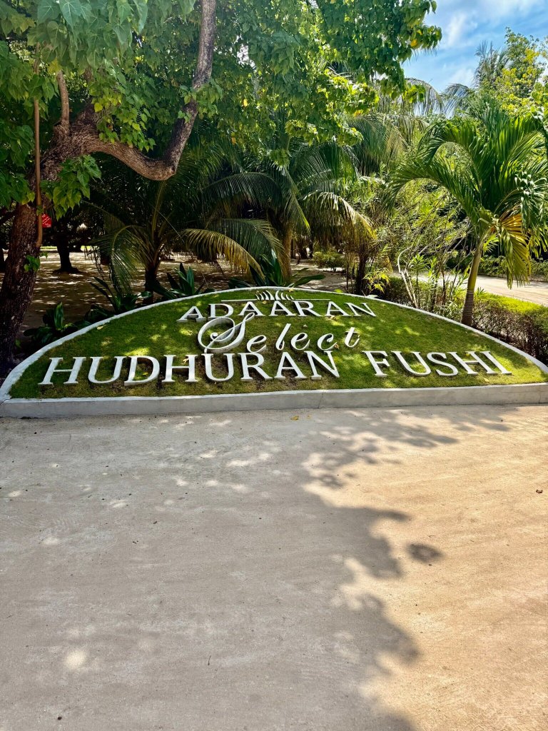 阿达兰胡度兰岛度假村-官方