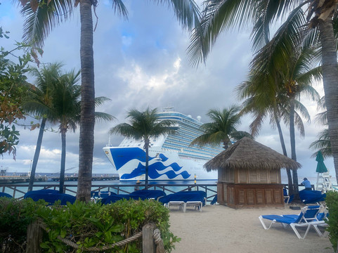 Grand Turk Cruise Center-Cockburn Town必去景点