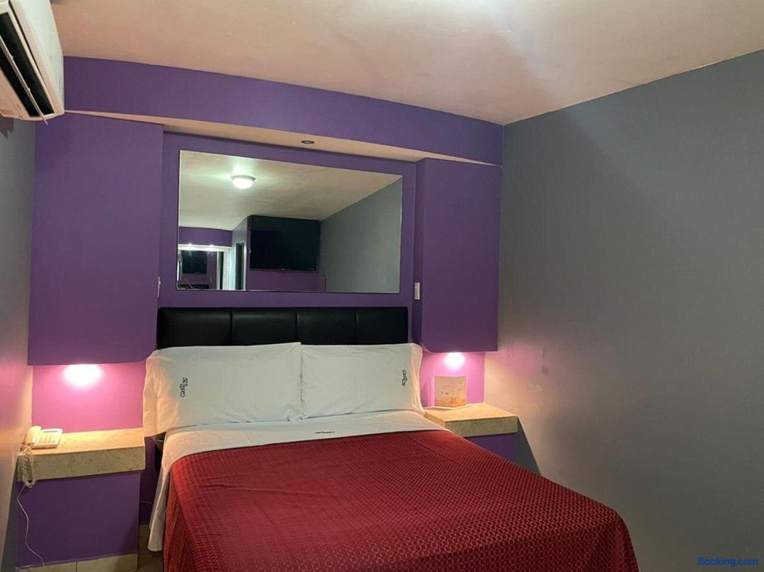 登纳斯汽车旅馆