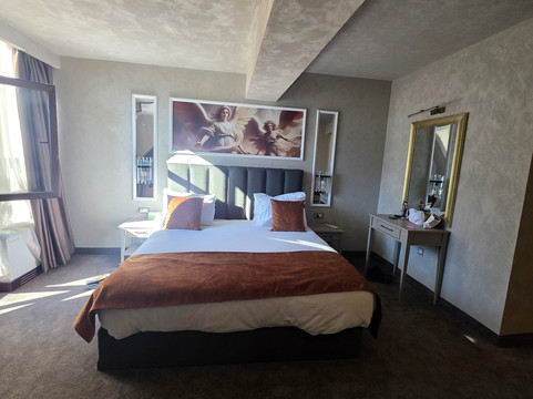 高级豪华高山度假村主图