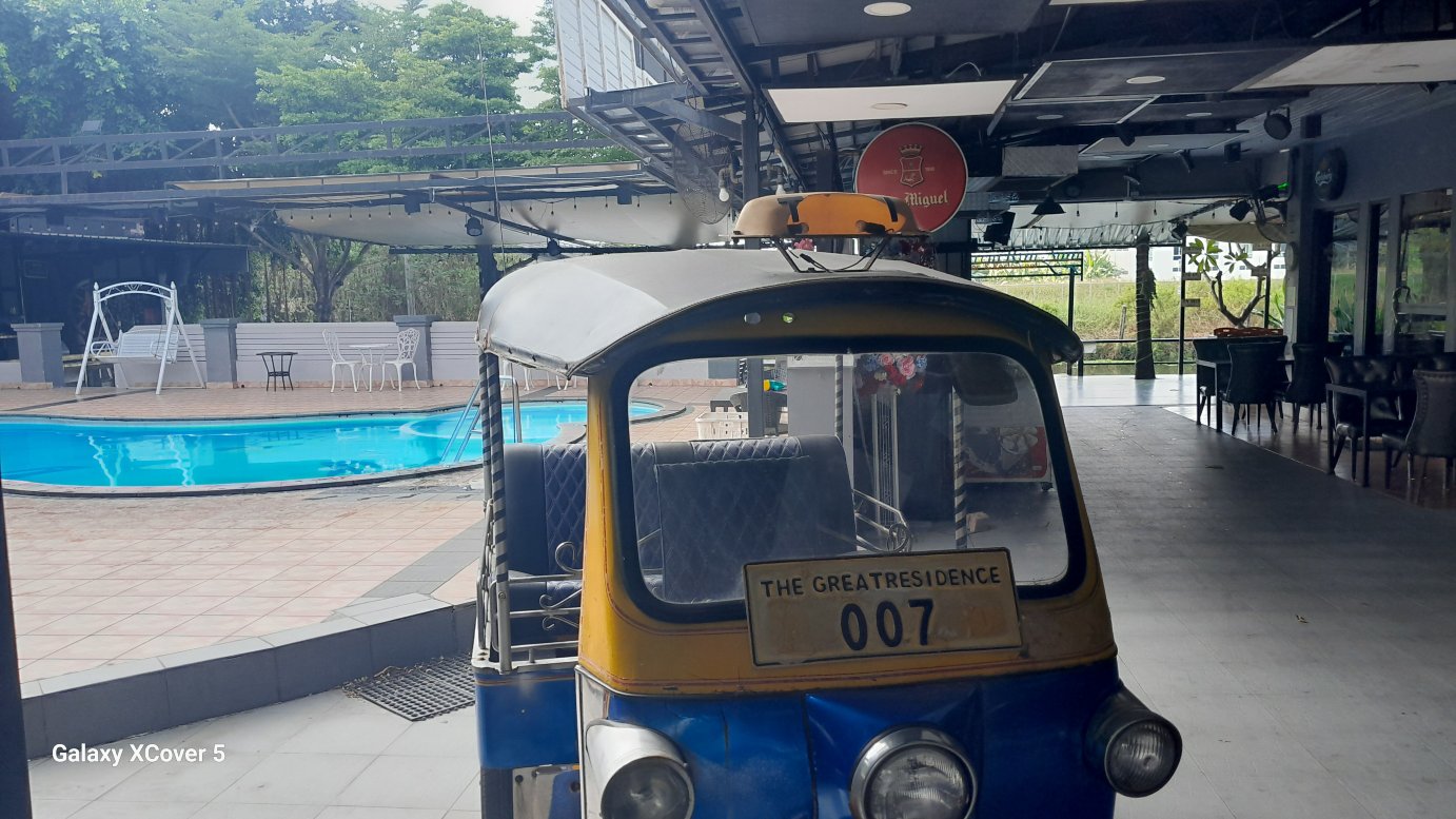 素万那普酒店度假村-泳池