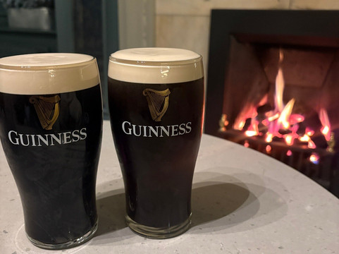 布什镇水疗酒店主图