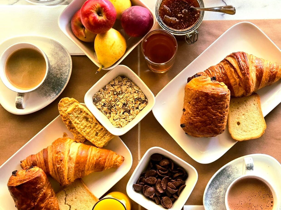 拉克洛斯普拉丁斯酒店主图