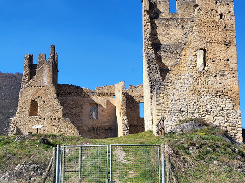 Chateau de Miglos-Miglos必去景点