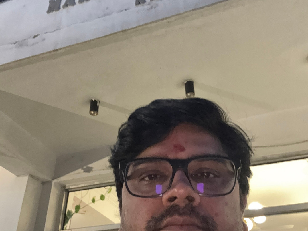 卡塔马哈鲁米宫酒店主图