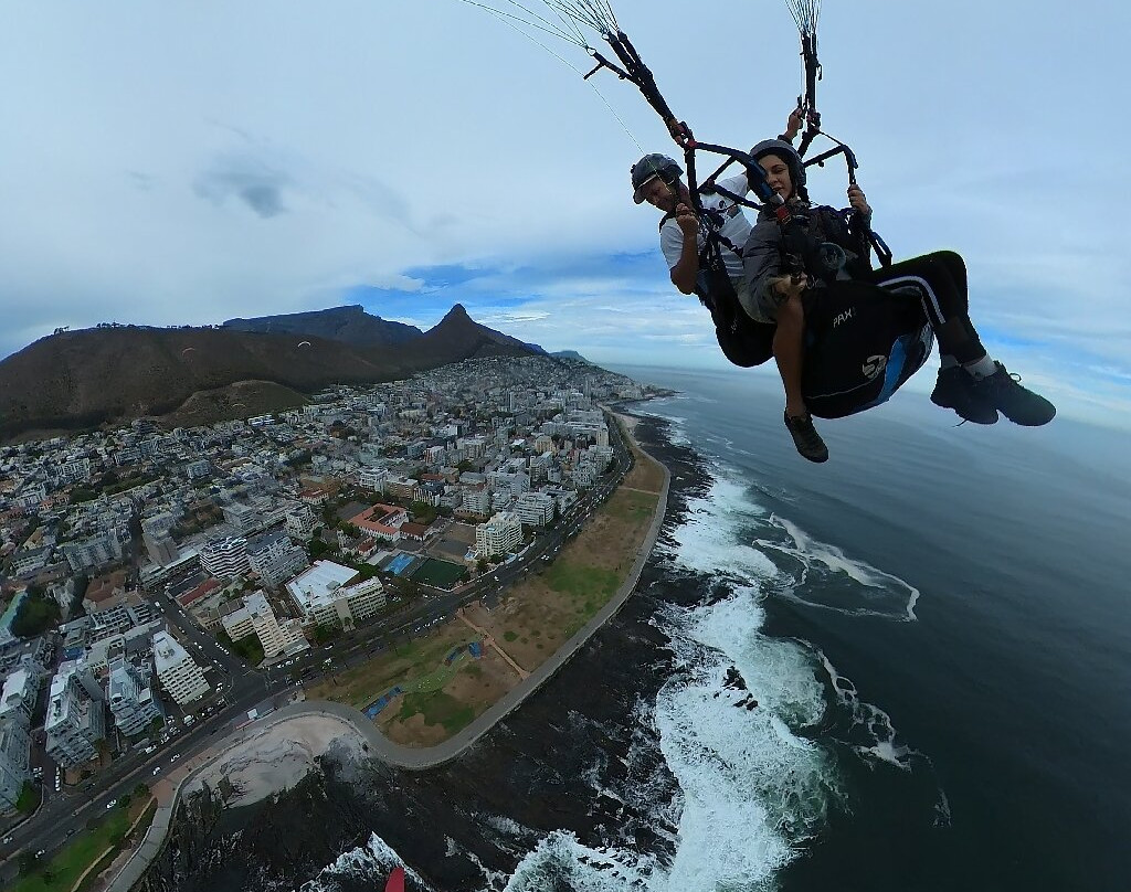 Sky Safari Paragliding-Sea Point必去景点