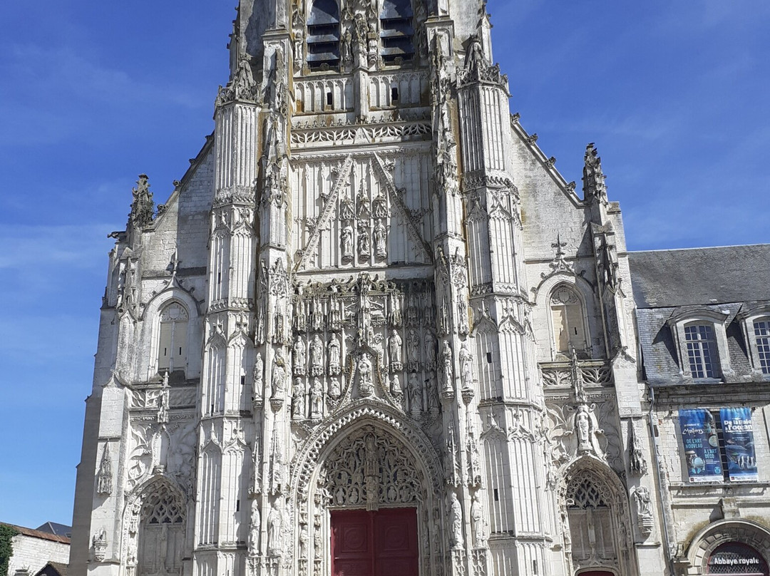 Abbaye de Saint-Riquier - centre culturel départemental-St Riquier必去景点
