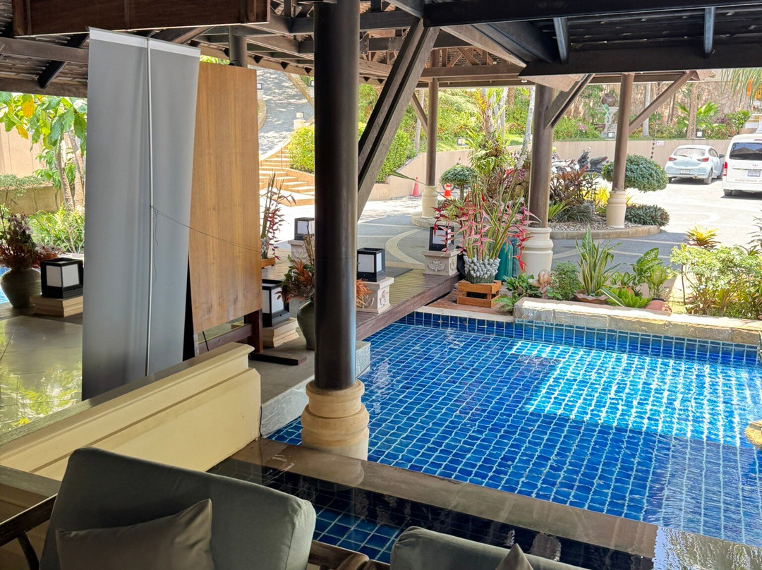 苏梅岛情人屋温泉别墅酒店主图