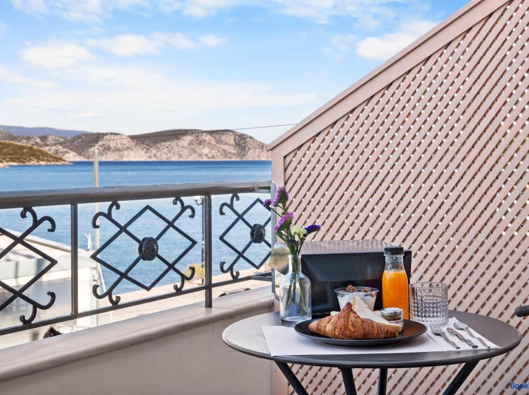 ERMIONI View Seaside Rooms