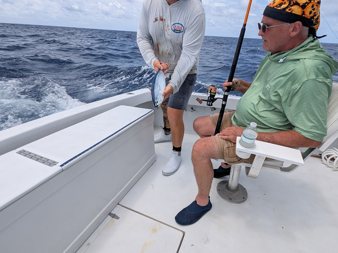 Drop Back Fishing Charters-伊斯拉摩拉达必去景点