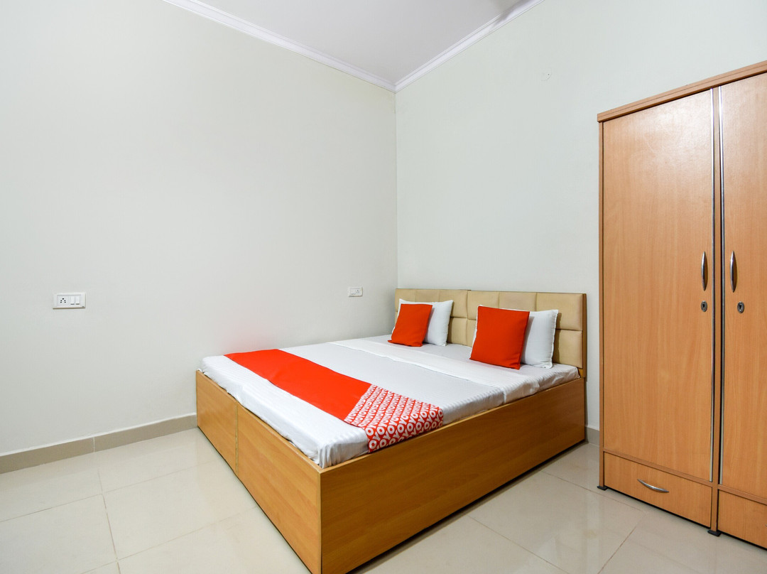 OYO Sabtera Homes