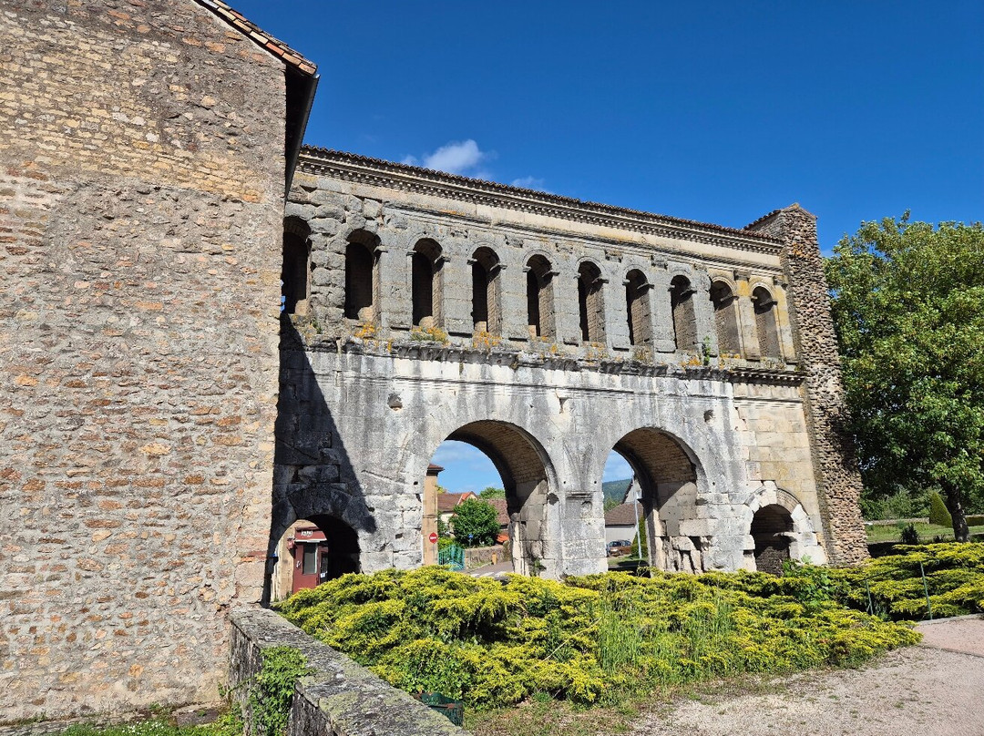 Porte Saint-André-Autun必去景点