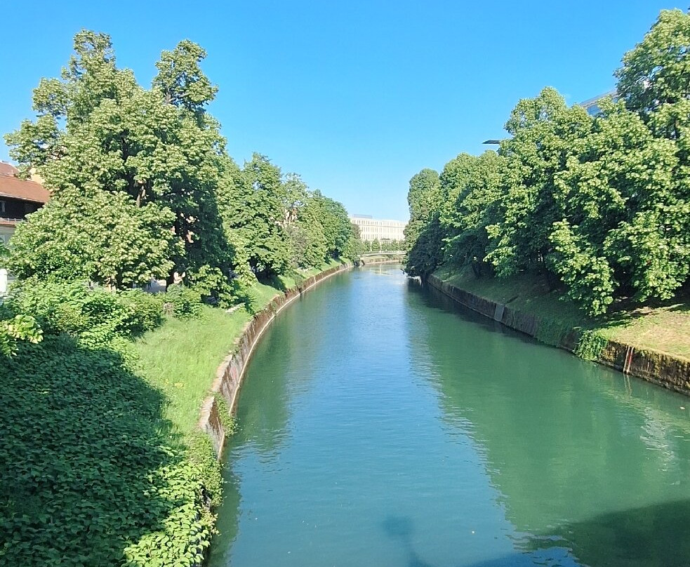 River Ljubljanica Kanal-卢布尔雅那必去景点