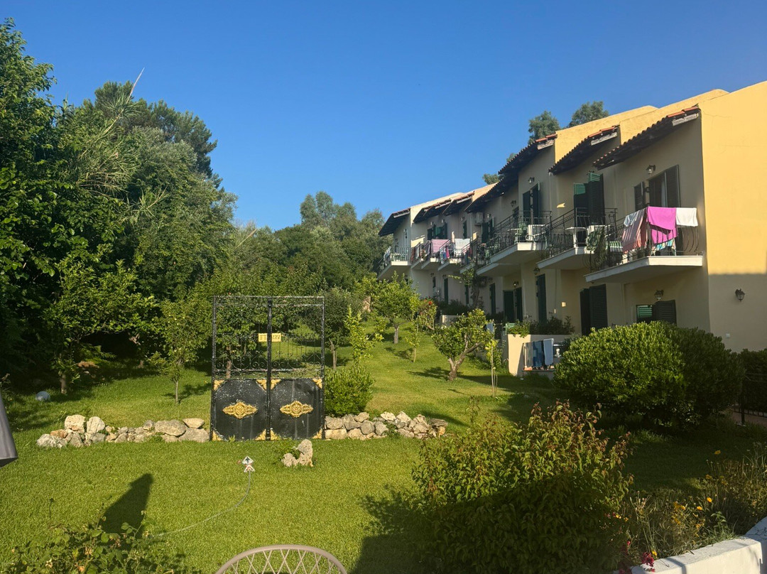 Tara Beach Hotel主图