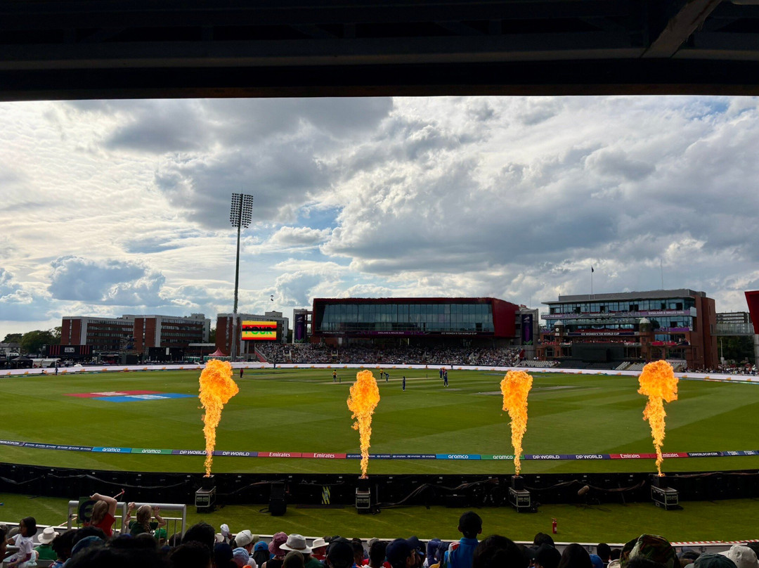 Emirates Old Trafford-斯特雷特福德必去景点
