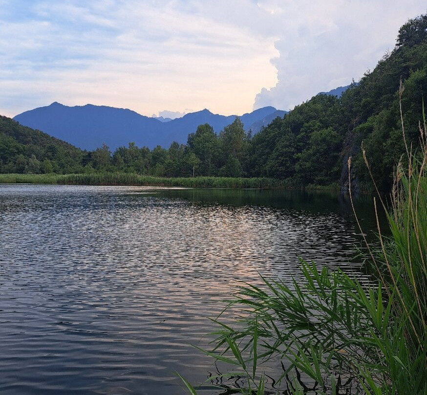 Riserva Naturale del Lago di Villa-Challand-Saint-Victor必去景点