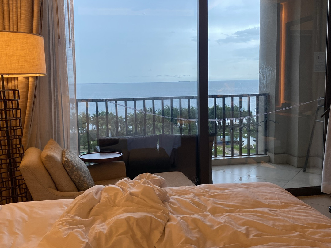 海口绿发希尔顿酒店主图