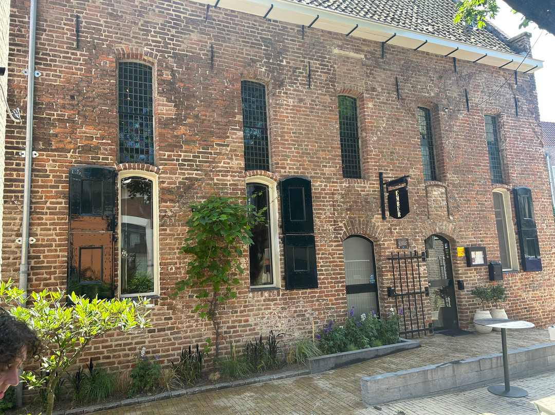 Ember Zwolle
