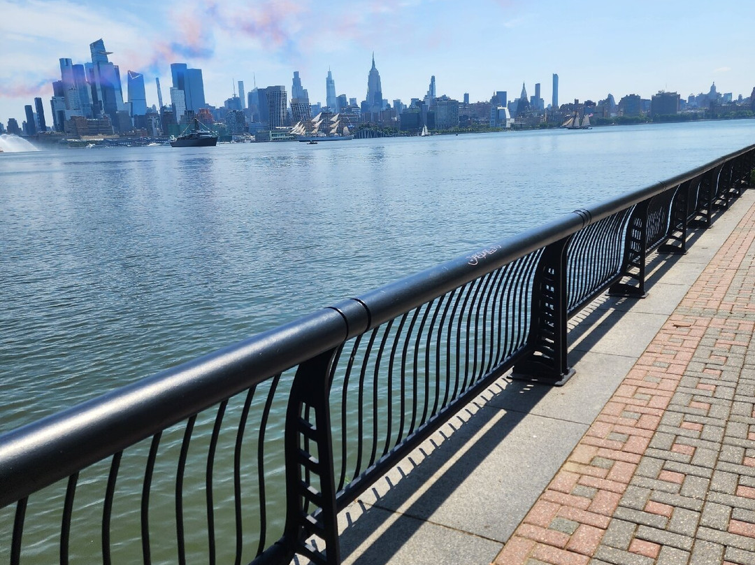Hoboken Waterfront Walkway-霍博肯必去景点