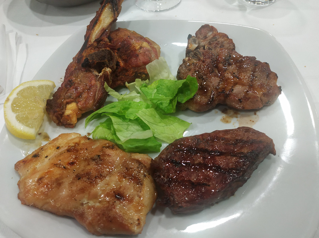 德拉纳拉餐饮酒店主图