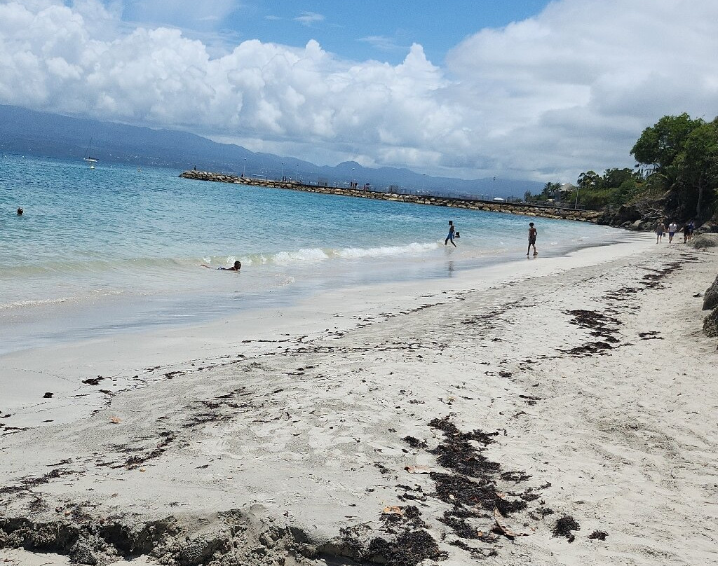 Plage de la Datcha-Le Gosier必去景点