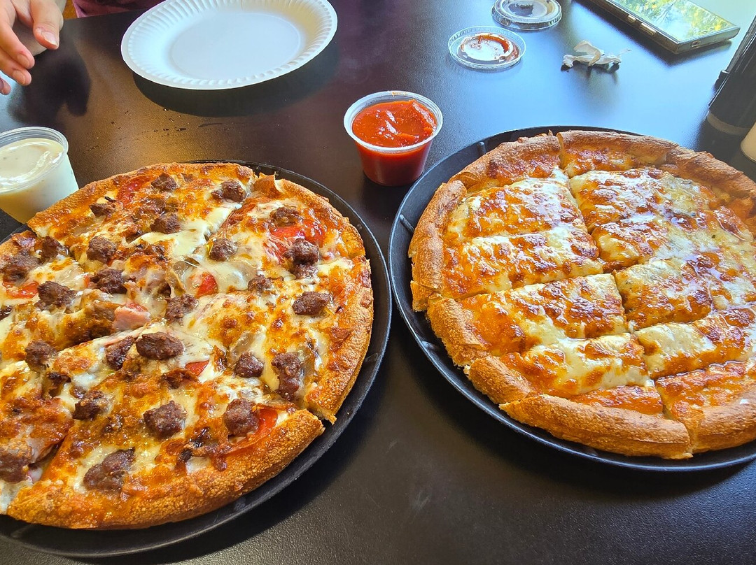 Riverside House of Pizza