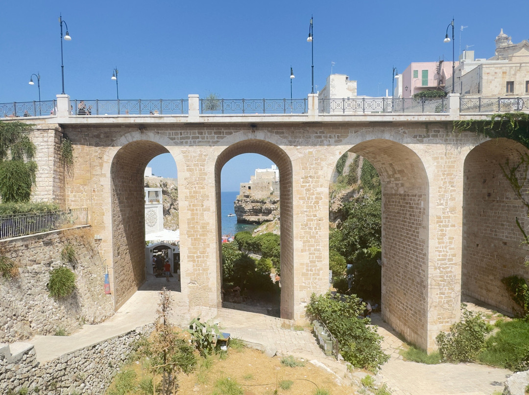 Centro Storico di Polignano a Mare-波利尼亚诺阿马雷必去景点