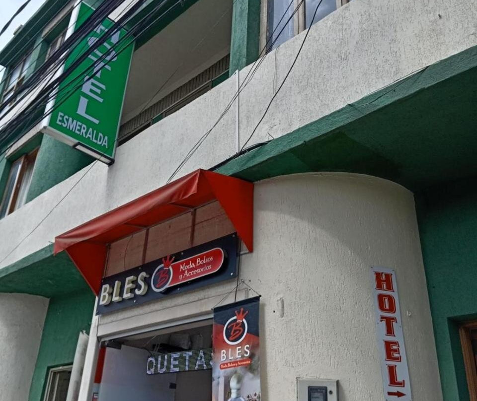 埃斯梅拉达酒店