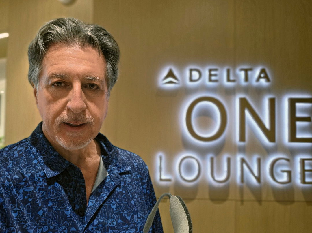 Delta One Lounge