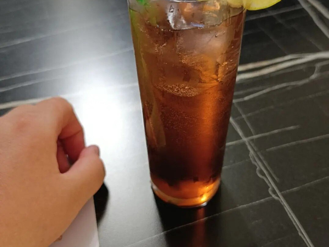 向日葵公寓套房别墅主图