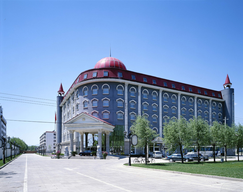 北京八达岭华风温泉大城堡主图