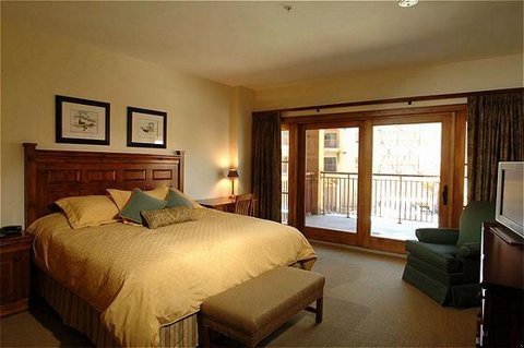 Lodge at Mountaineer Square-官方