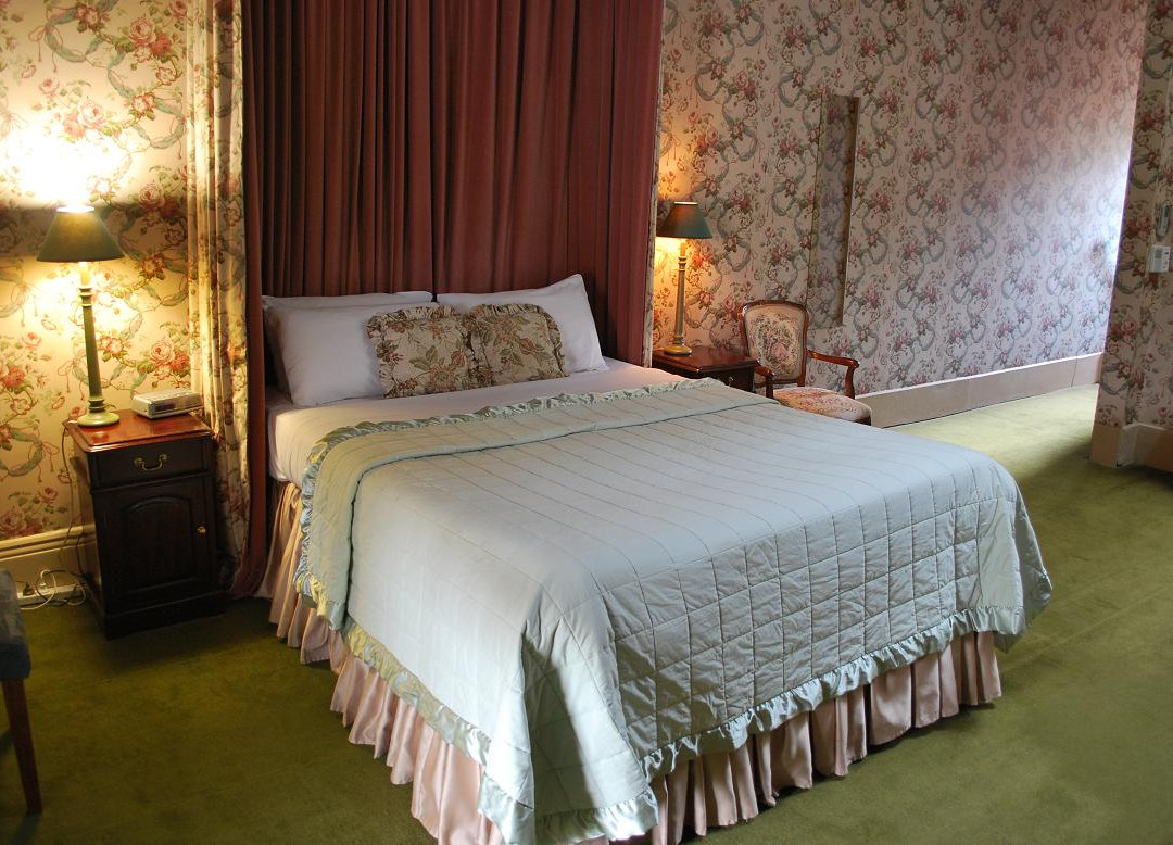 Bordello Hotel, Bar & Spa