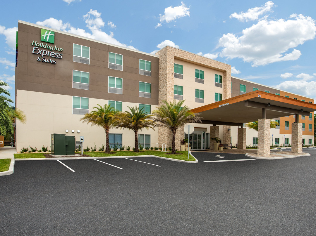 Holiday Inn Express & Suites DeLand South by IHG主图